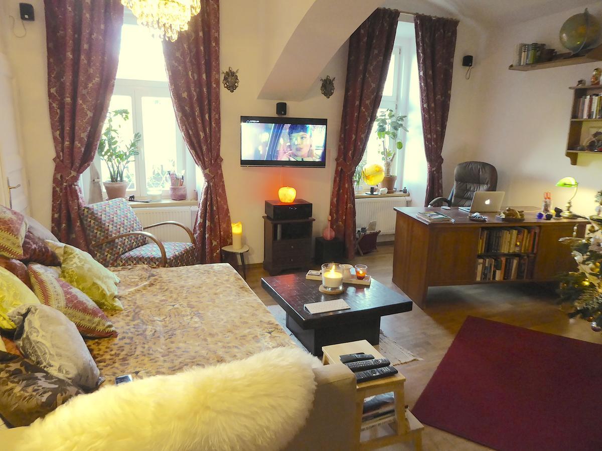Victoria Design Stays - Apartment Rehorova Praag Buitenkant foto