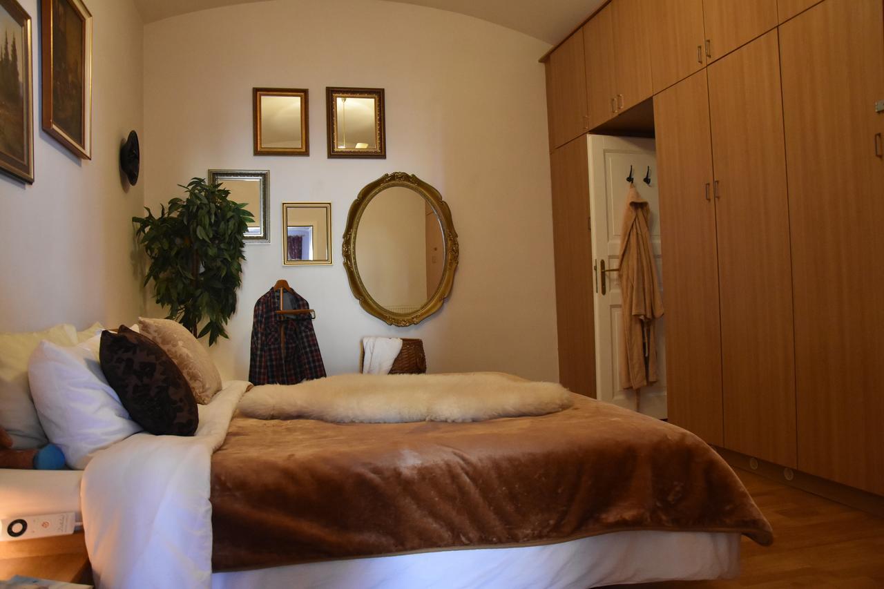 Victoria Design Stays - Apartment Rehorova Praag Buitenkant foto