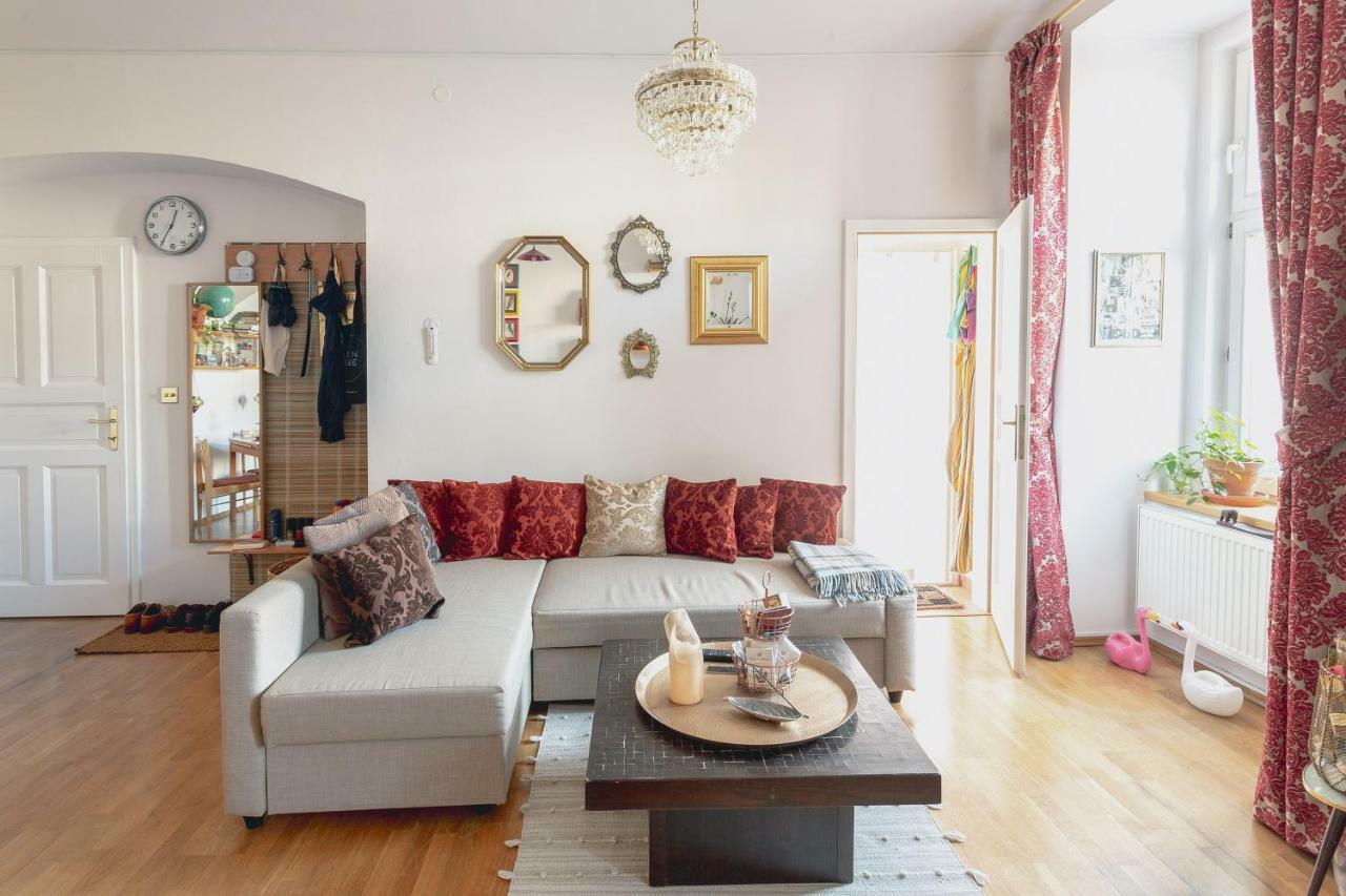 Victoria Design Stays - Apartment Rehorova Praag Buitenkant foto