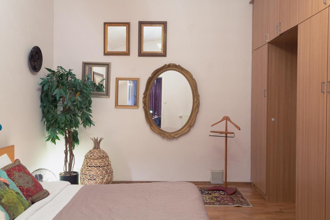 Victoria Design Stays - Apartment Rehorova Praag Buitenkant foto